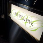 Bar High Five